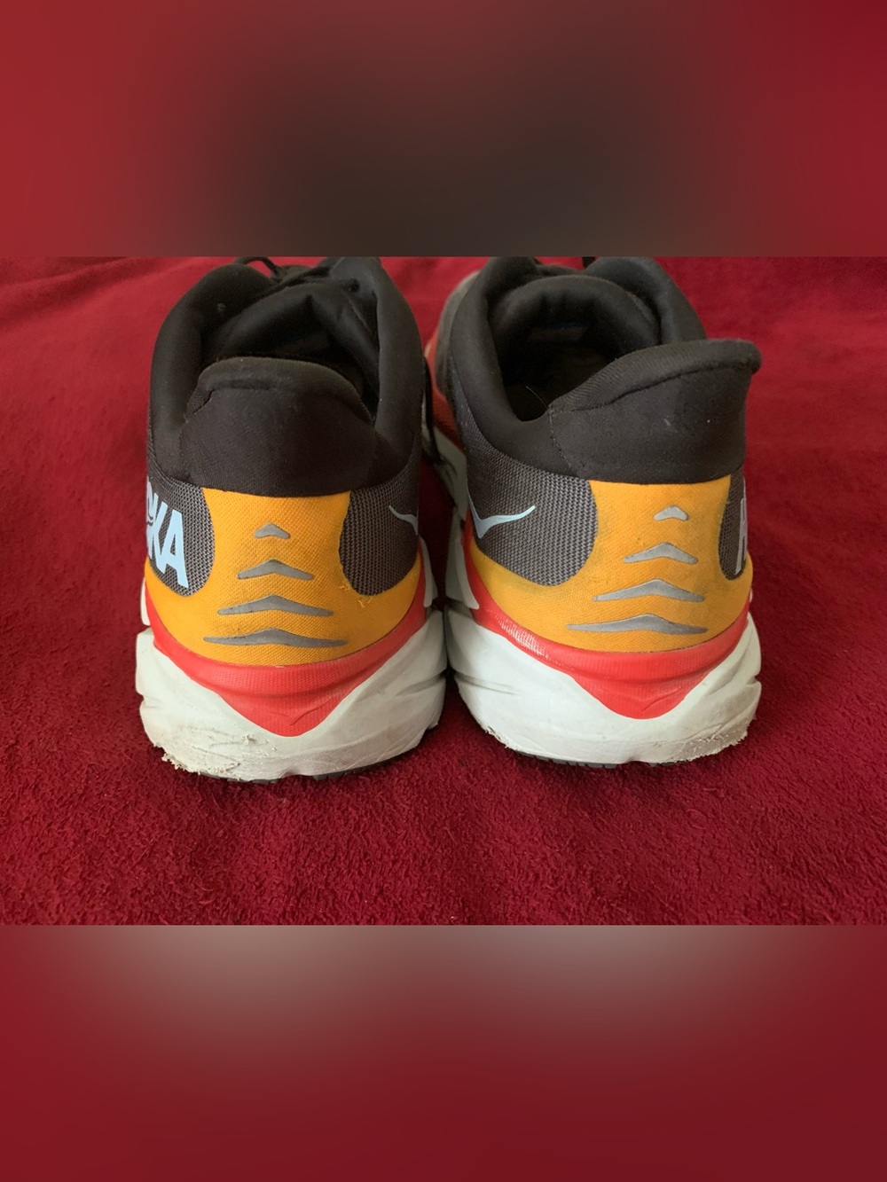Hoka one one Clifton8 Men's Gray Running Shoes with red gold, size 12 D - Picture 9 of 16